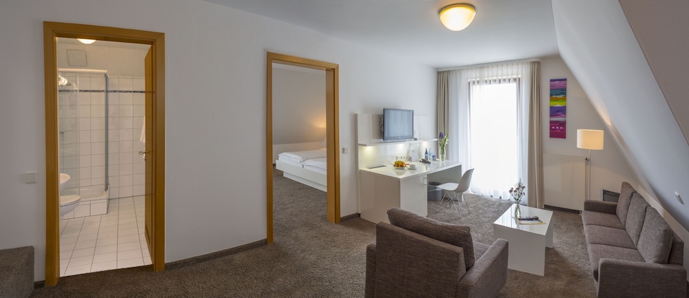 Family Apartment, 1 Bedroom photo 2