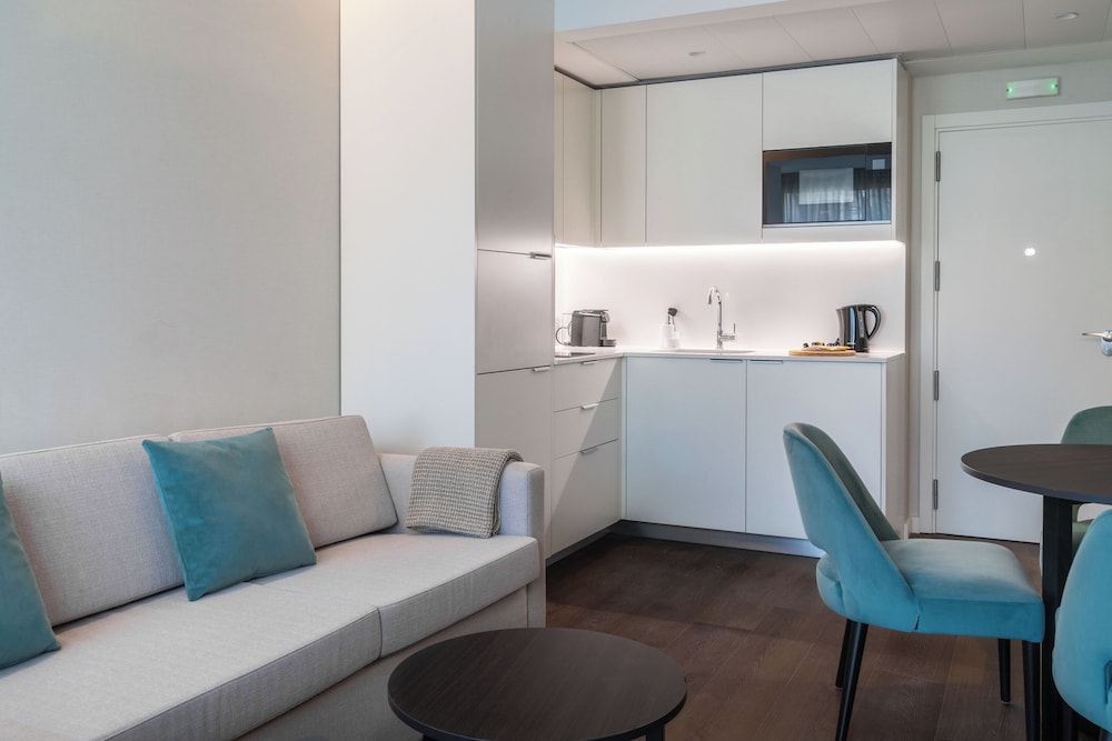 One-Bedroom Apartment with Sofa Bed photo 2