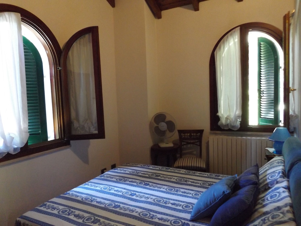 Villa, 2 Bedrooms, Patio photo 1