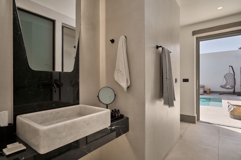 Panoramic Suite, Private Pool - Photo 4