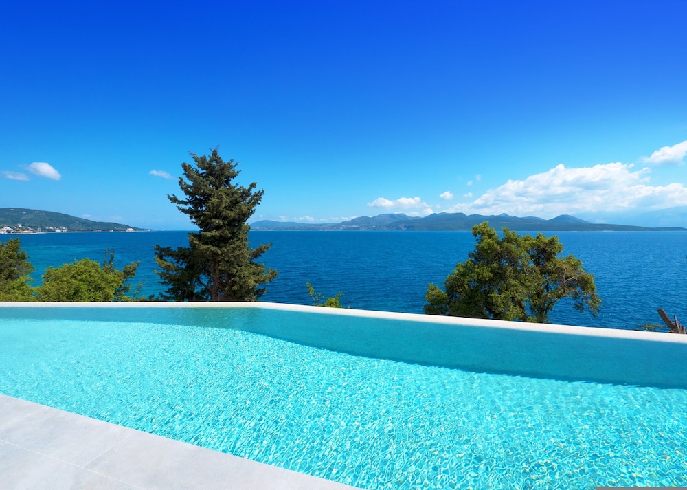 Villa photo 3