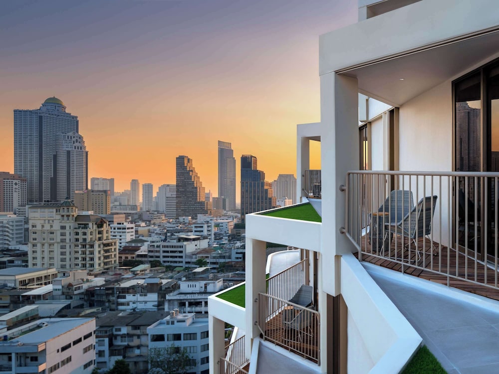 Family Room, Multiple Beds, Balcony photo 2