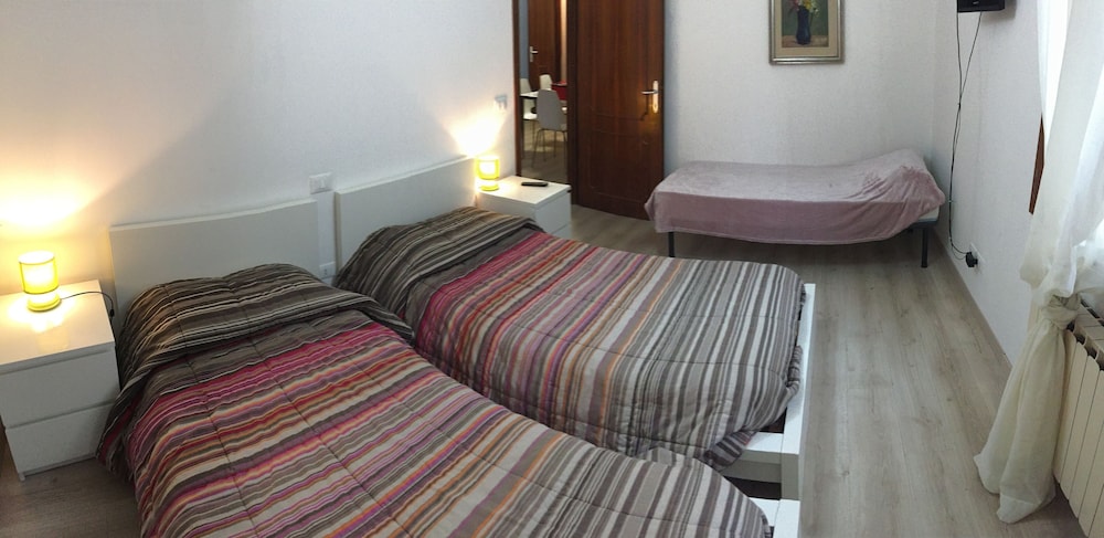 Quadruple Room, Shared Bathroom photo 1