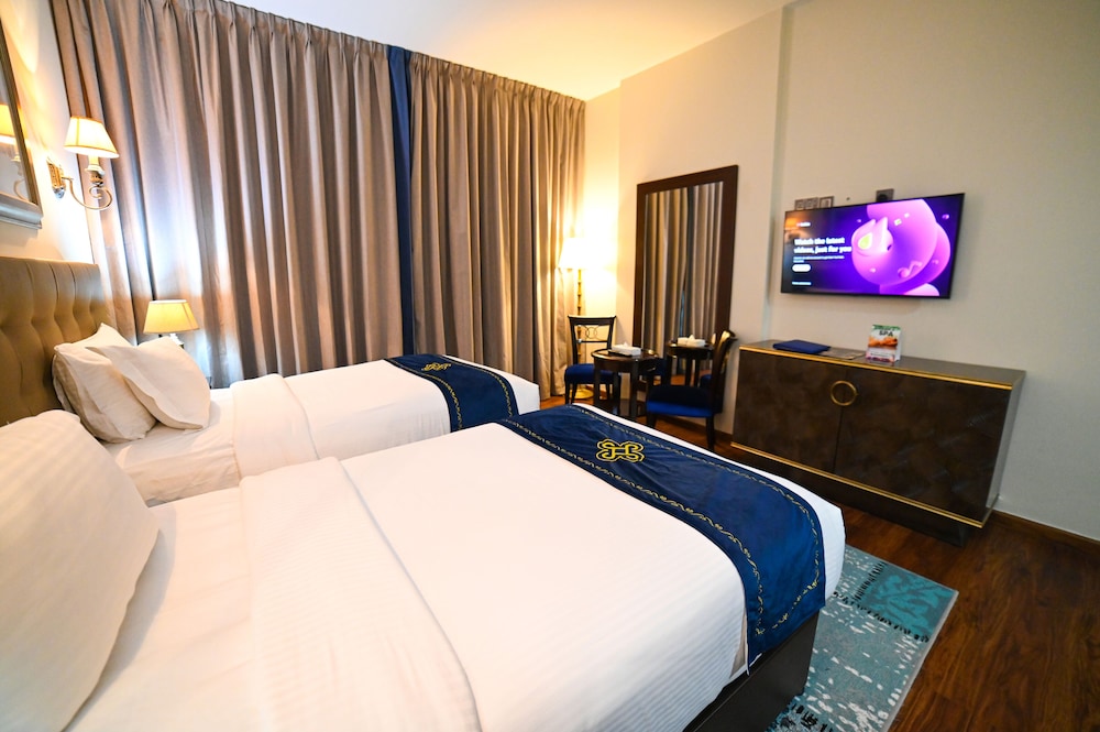 Premium Twin Room, 2 Twin Beds, City View photo 2