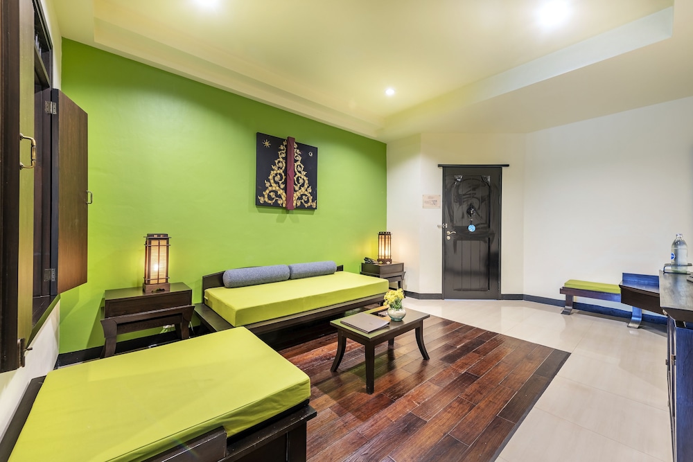 Gold Suite - Photo 8
