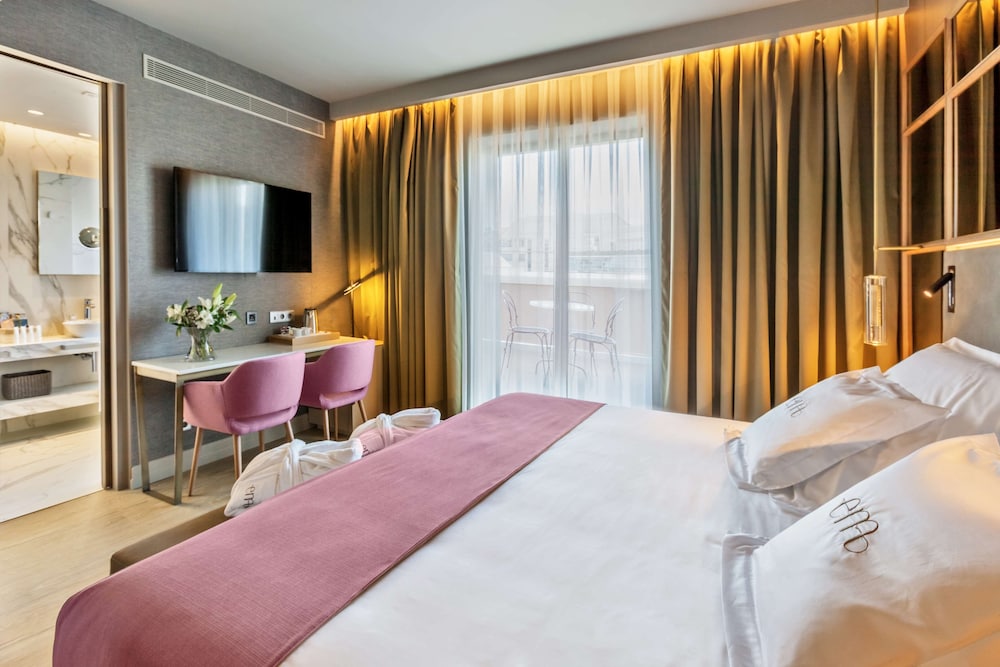Emperatriz Premium Room - Photo 2