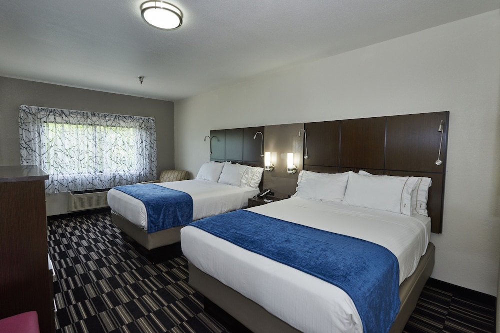 Suite, Multiple Beds