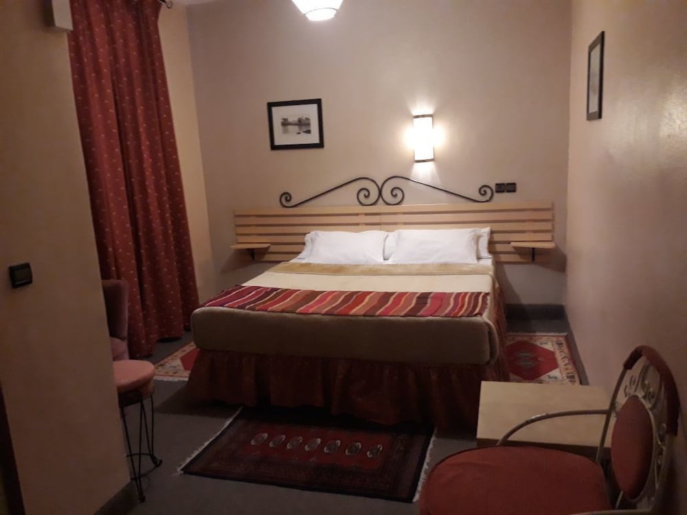 Standard Double Room photo 3