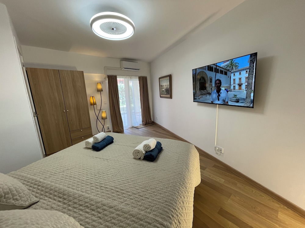 6. Emelie - Deluxe Double Room photo 3
