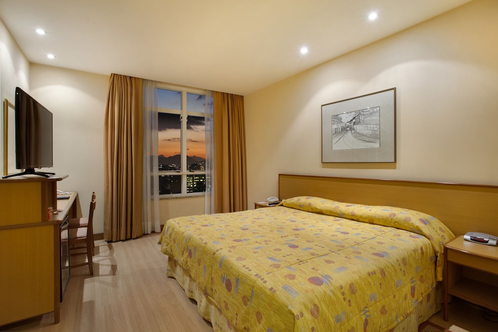 Superior Executivo com Cama Casal