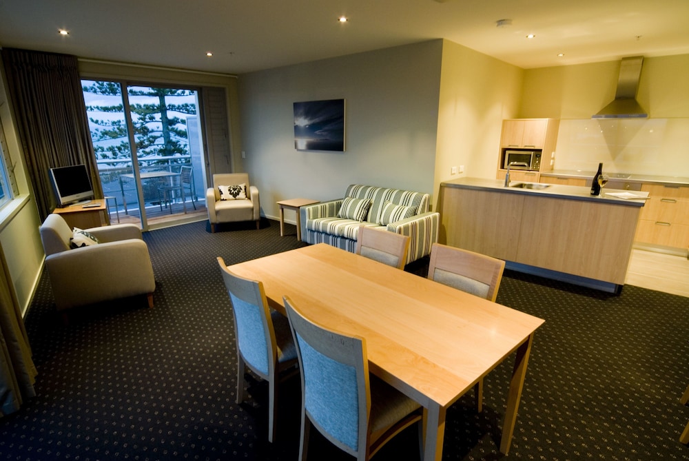 Premium Suite, 2 Bedrooms - Photo 5