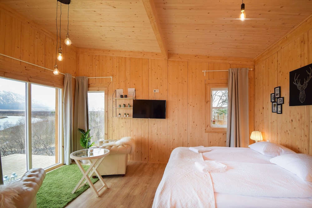 Luxury Cottage, River View (135259) photo 3