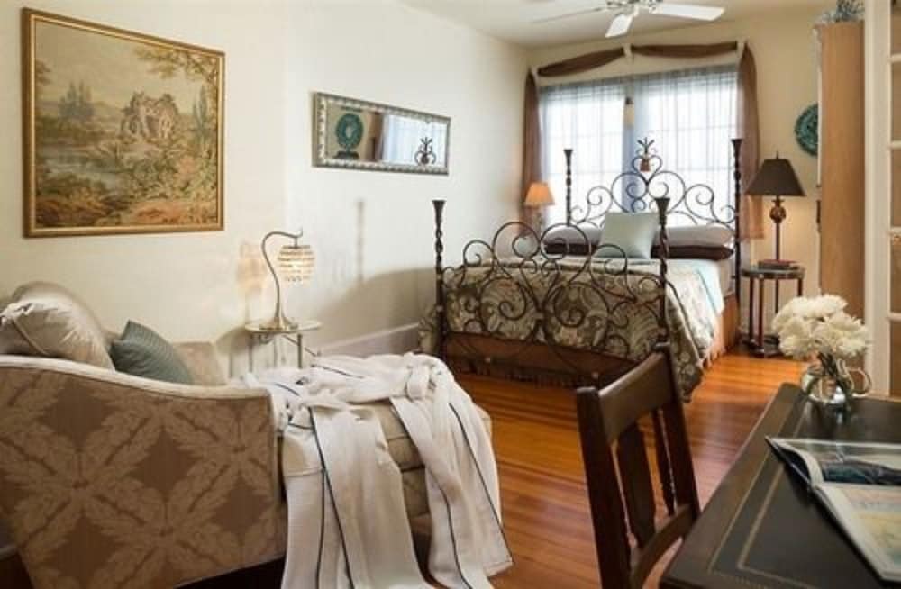 Cordova Room photo 2