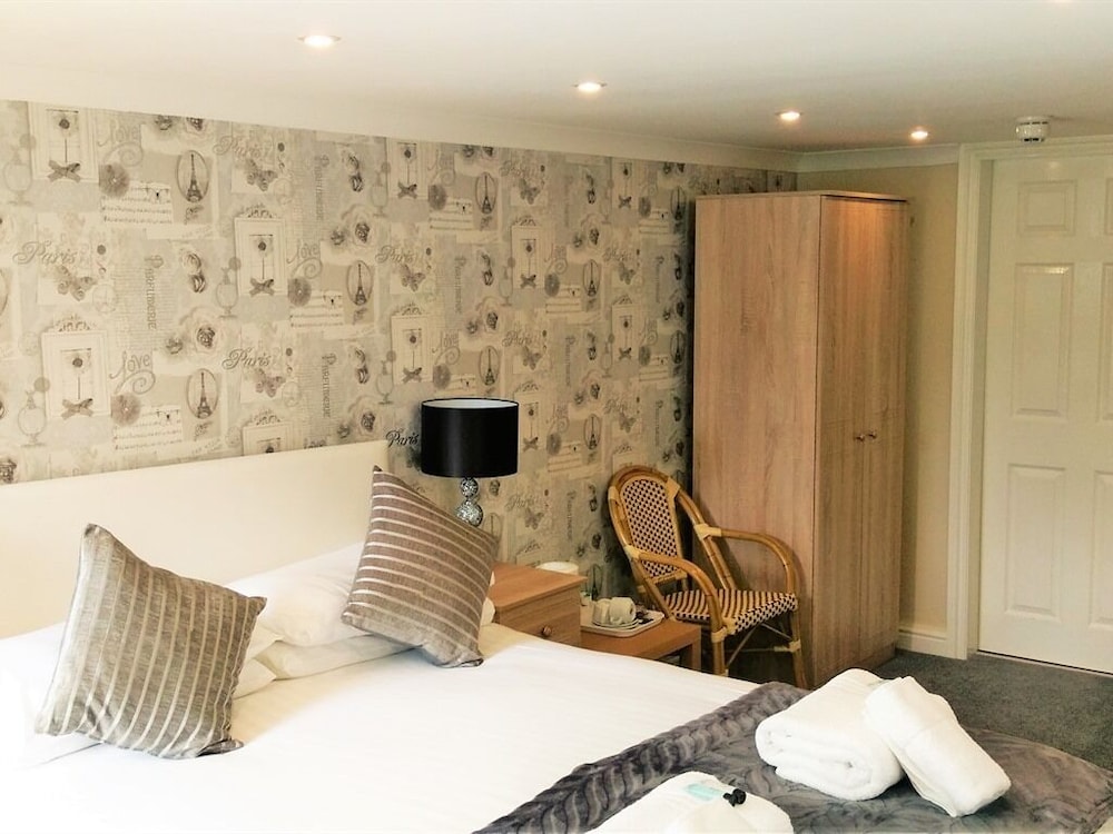 Double Room, Ensuite (Ground Floor, Accessible) photo 3