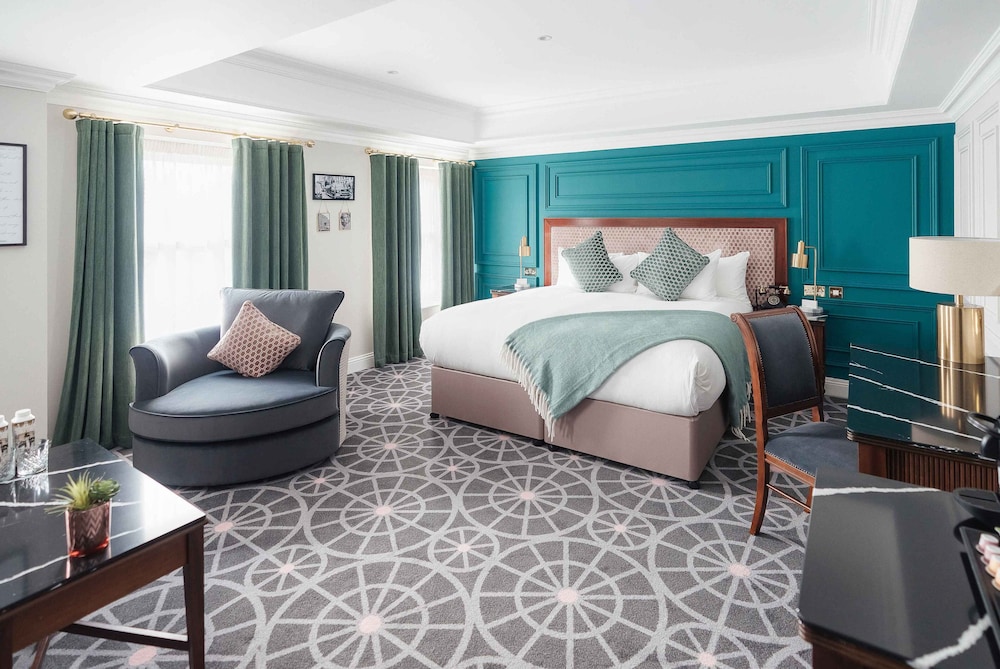 Junior Suite, 1 King Bed - Photo 6