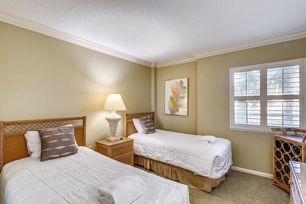 Condo, 3 Bedrooms