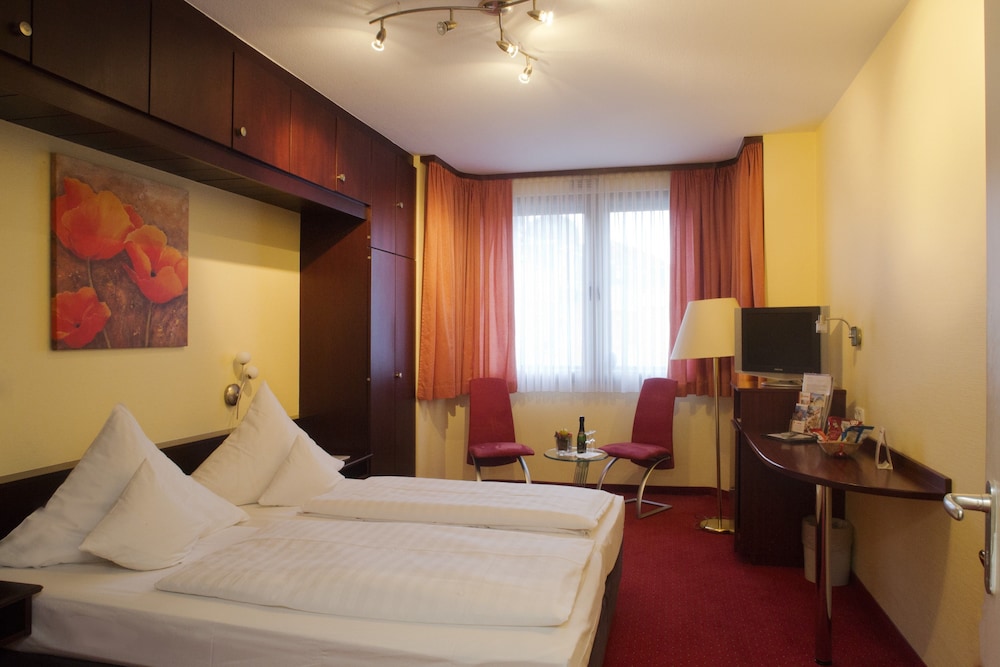 Double Room - Photo 2