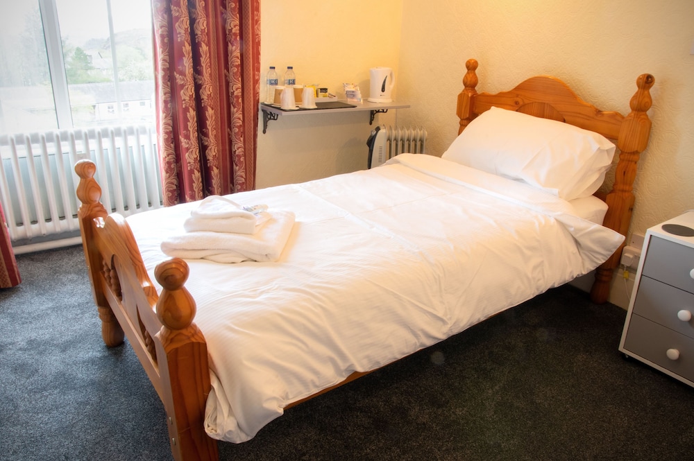 Twin Room - Photo 3