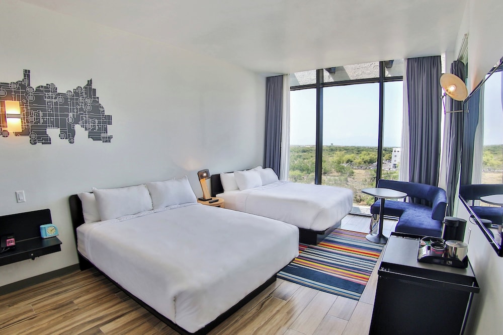 aloft, Room, 2 Queen Beds - Photo 1
