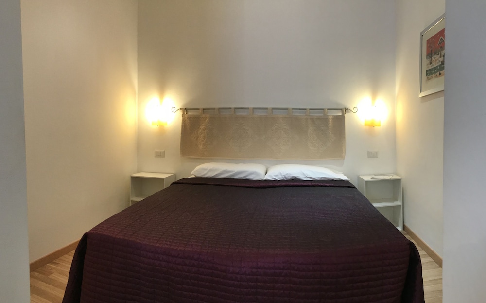 Comfort Quadruple Room, City View