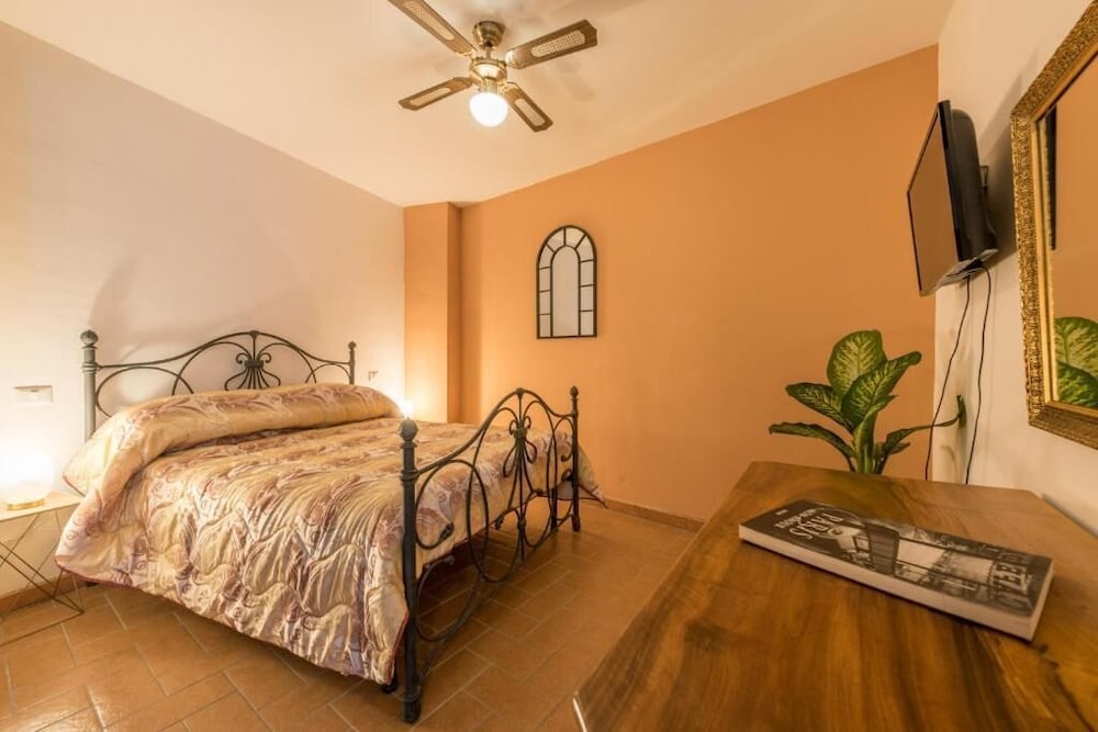 Romantic Double Room, Hill View photo 3