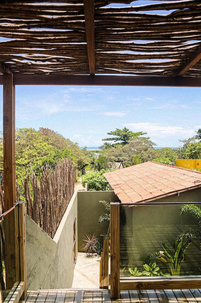 Family Apartment, 2 Bedrooms, Partial Ocean View photo 2