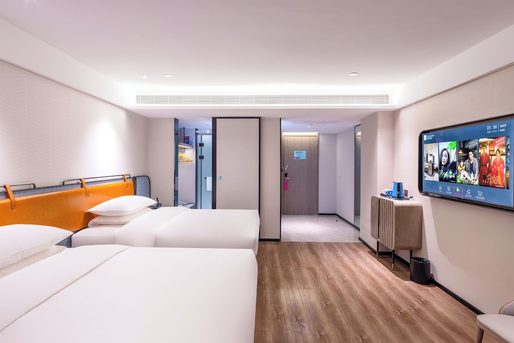 Standard Double or Twin Room photo 2