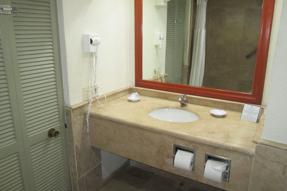 Superior Room, 1 Queen Bed, City View photo 3