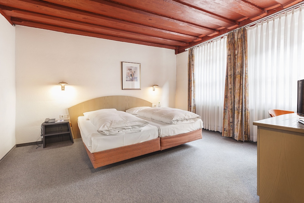 Traditional Double Room, 2 Twin Beds, Non Smoking, Annex Building