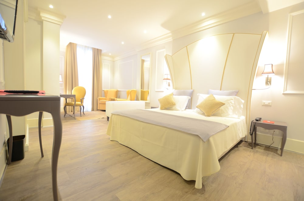 Deluxe Double Room Single Use photo 2
