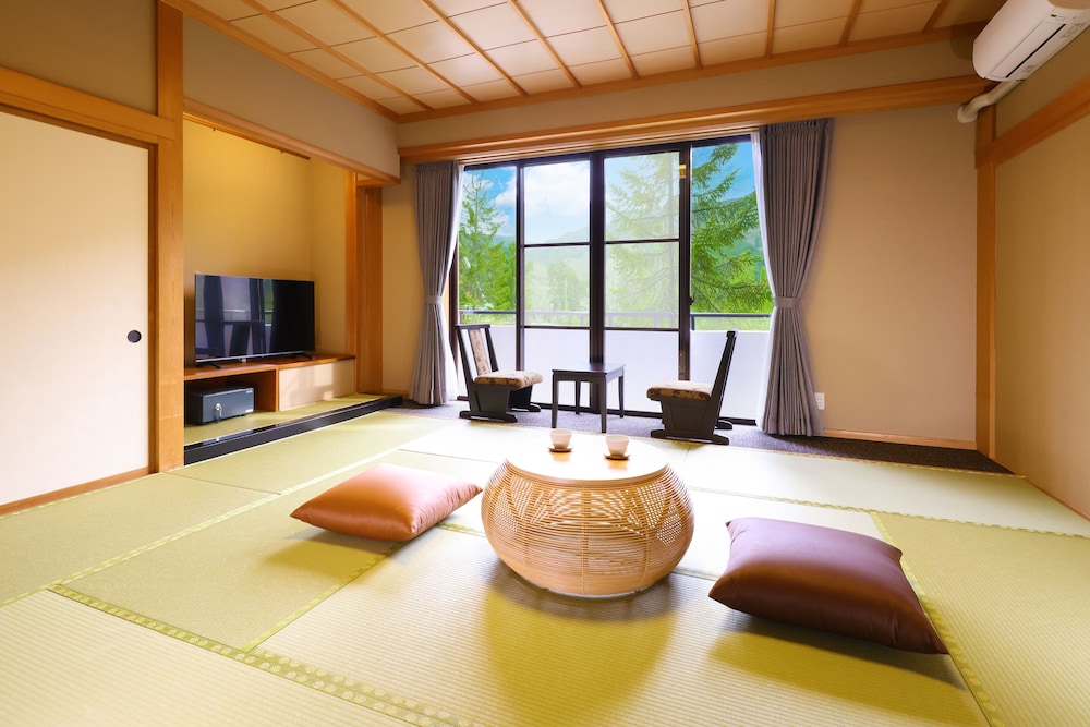 Standard Japanese-Style-Room with 10 Tatami mats - Indoor Bath - Non-Smoking photo 1