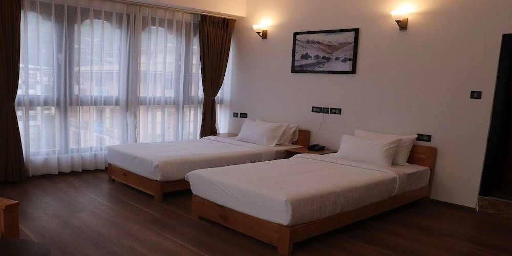 Deluxe Twin Room photo 2