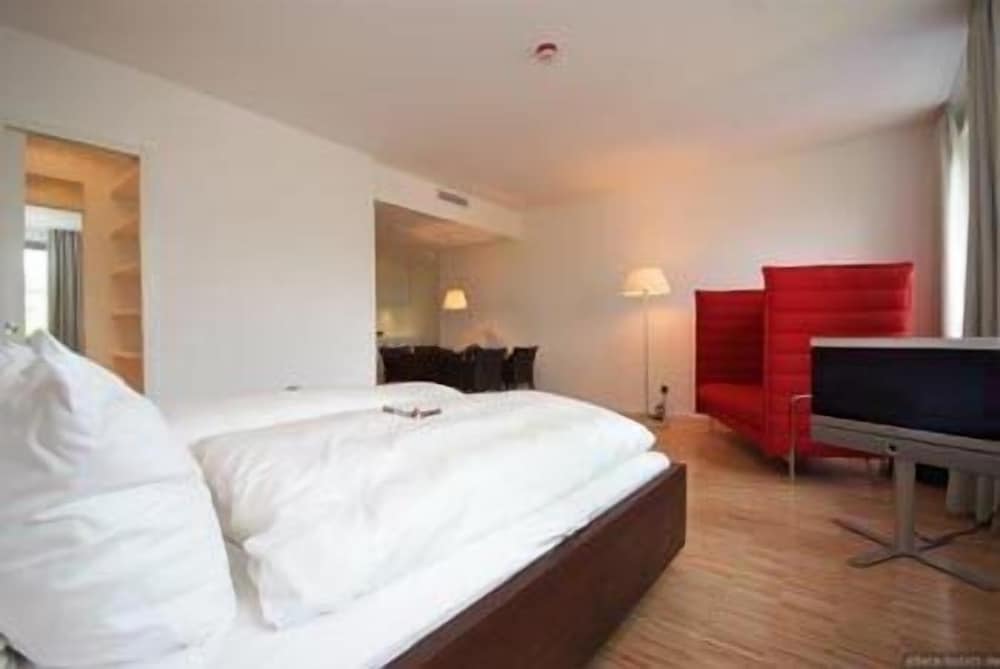 Single Room (Cube) photo 2