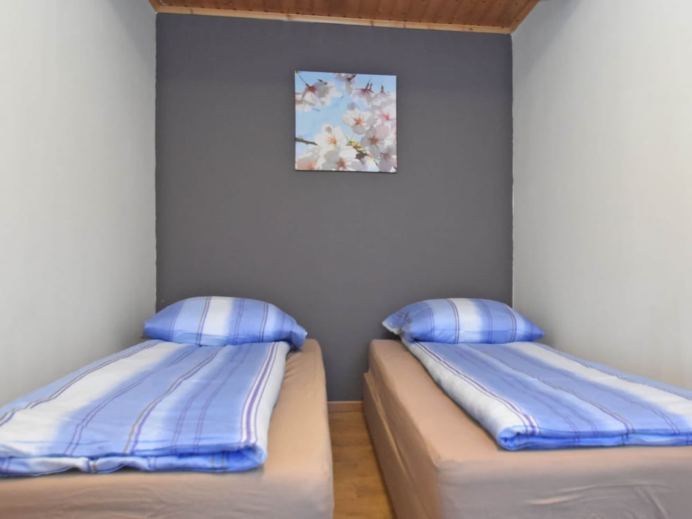 Classic Apartment, 3 Bedrooms photo 2
