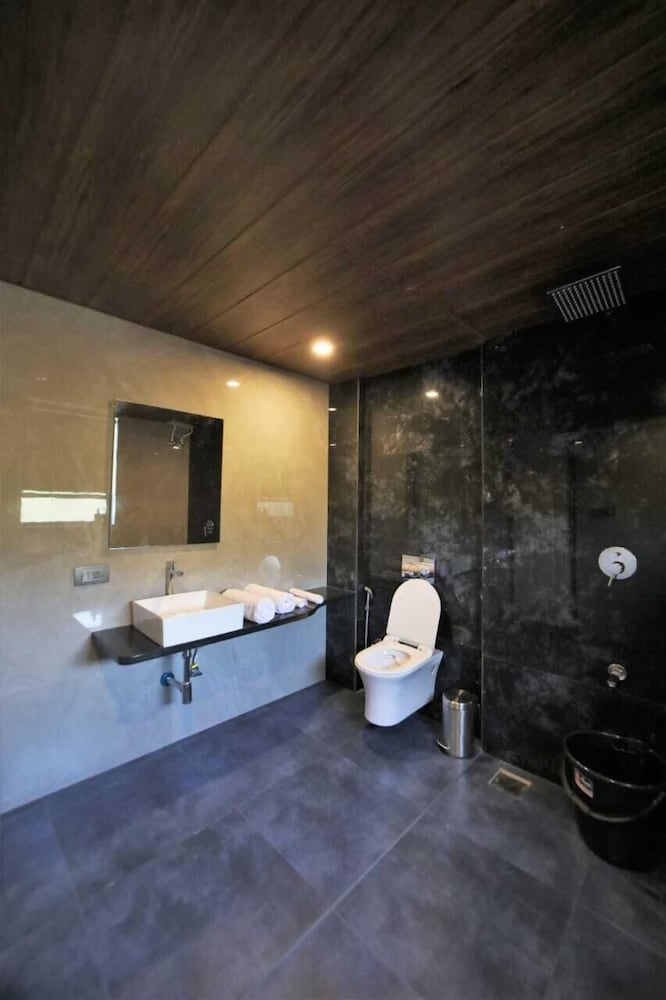 Villa photo 2