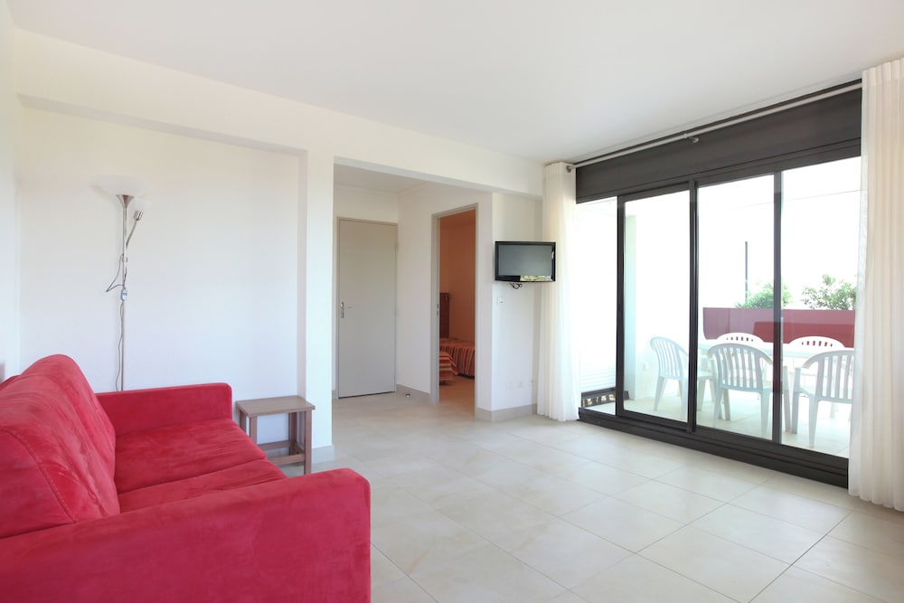 3 Bedrooms Duplex Apartment for 9 persons and 1 baby, with Balcony and 2 Bathrooms photo 3