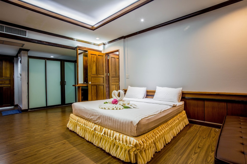 Family Triple Room, Multiple Beds, Non Smoking, Park View photo 3