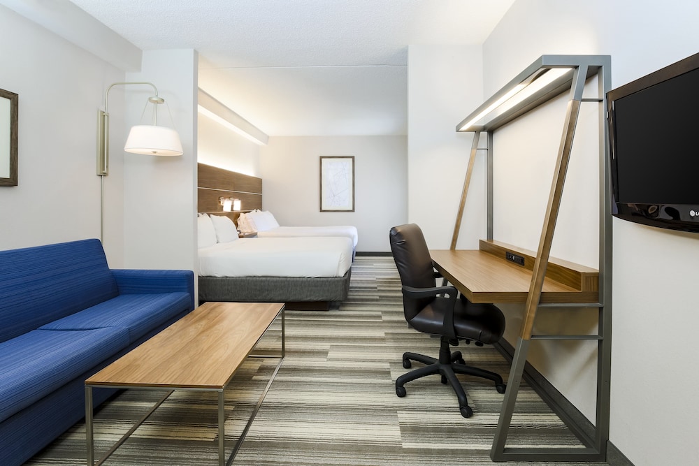 Standard Room, Multiple Beds - Photo 2