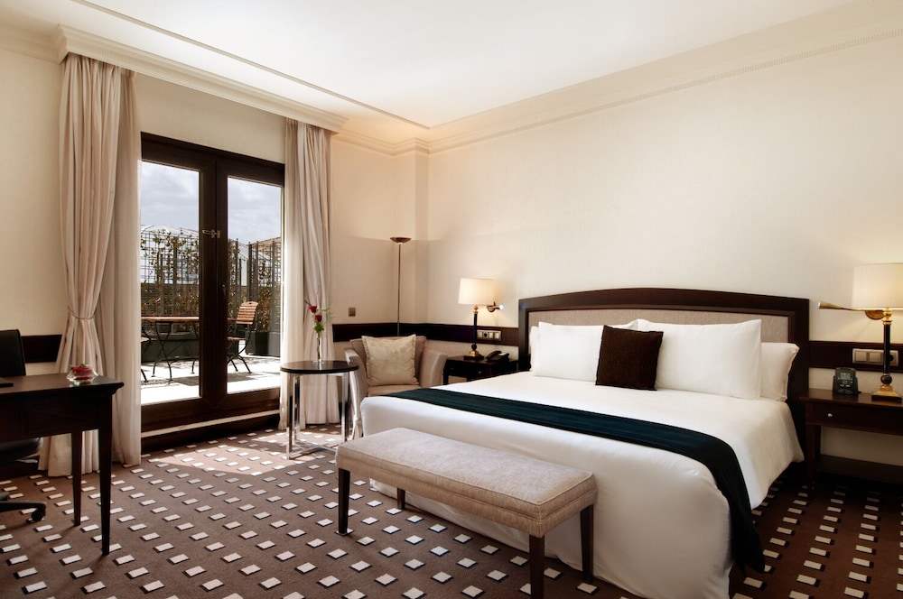 Double Room - Photo 4