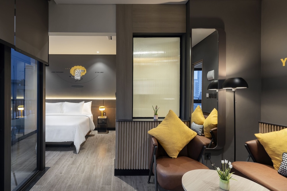 Junior Studio Suite, City View