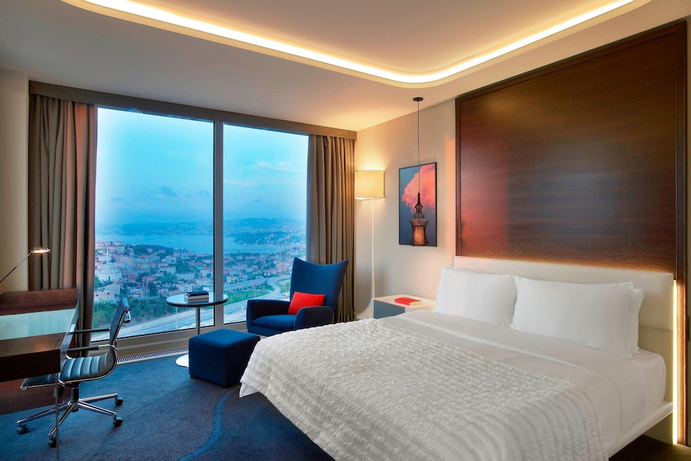 Deluxe Guest room, 1 King, Bosphorus view