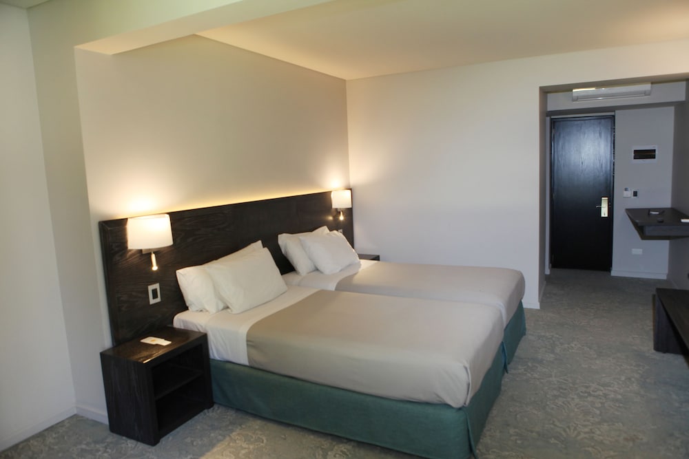 Superior Double Room, 2 Twin Beds photo 3
