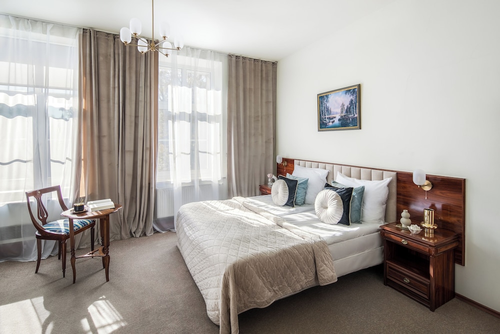 Classic Double Room