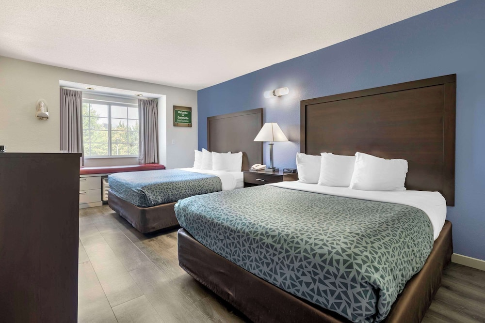 Room, 2 Queen Beds, Accessible, Non Smoking