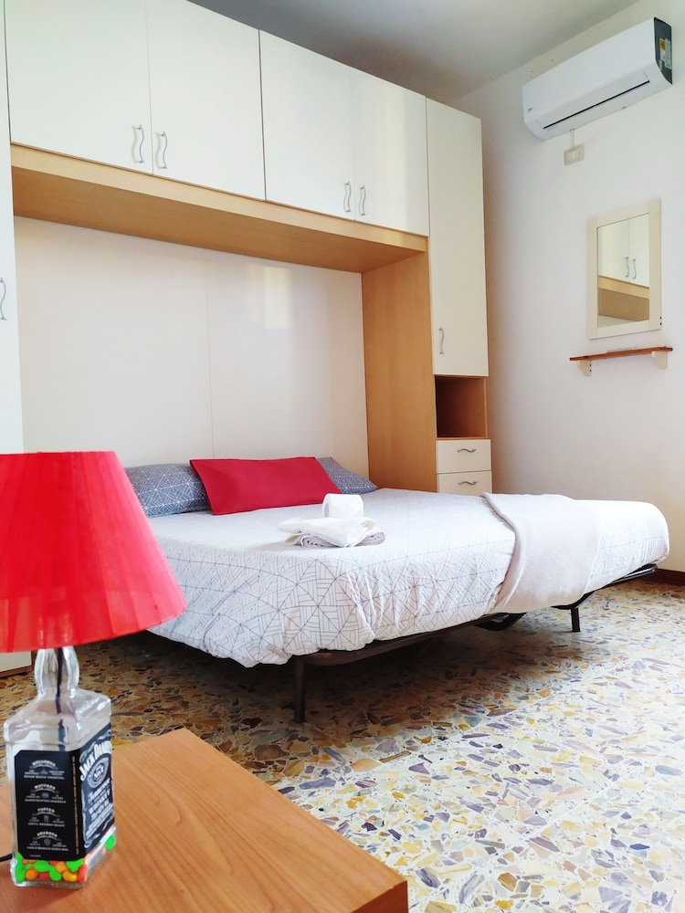 Comfort Room (Rossa)