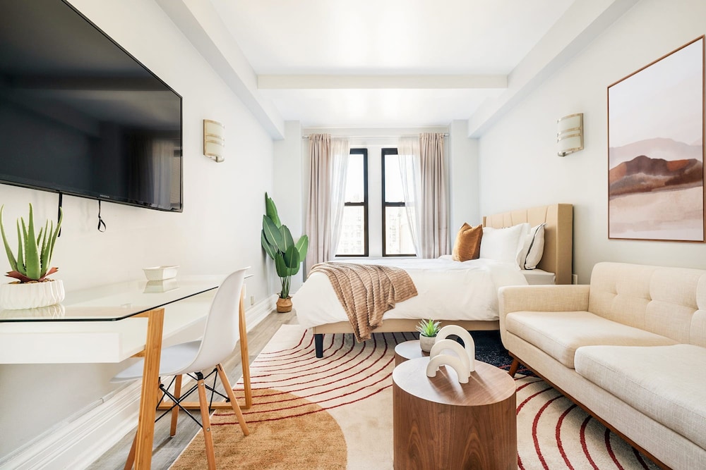 Apartment photo 1