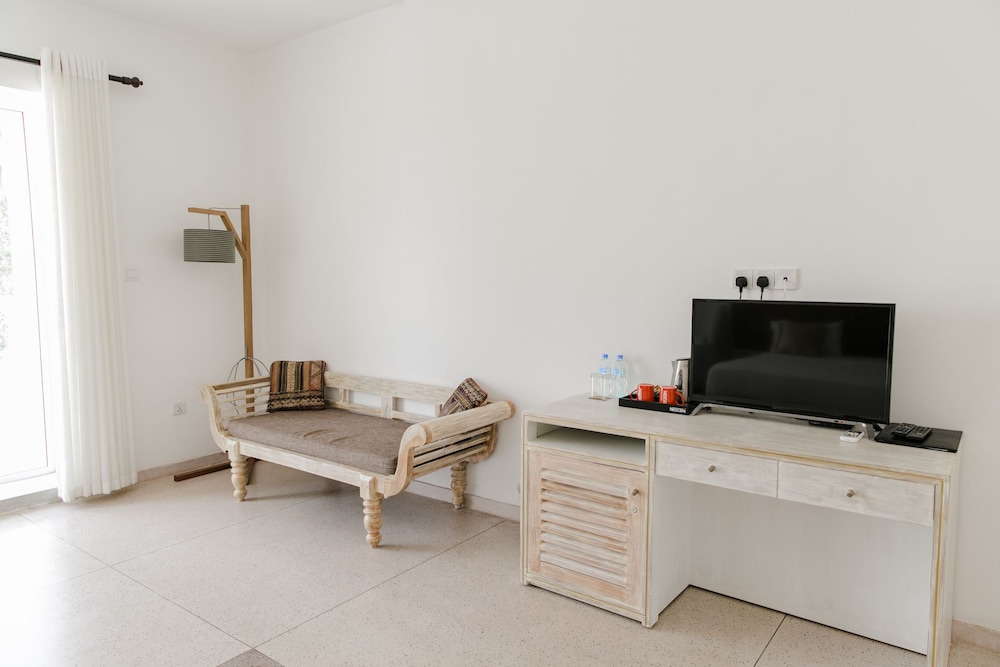 Room (Gold) photo 1