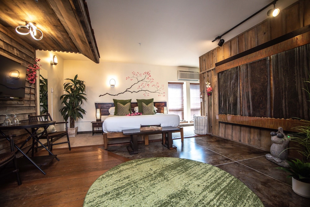 Room (Zen Garden)