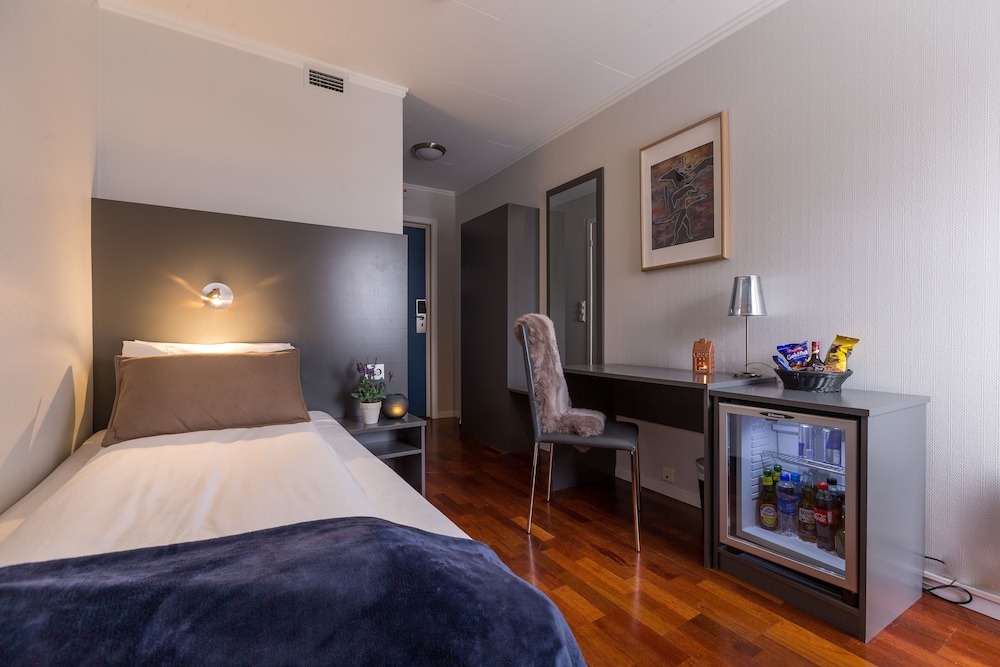 Basic Single Room