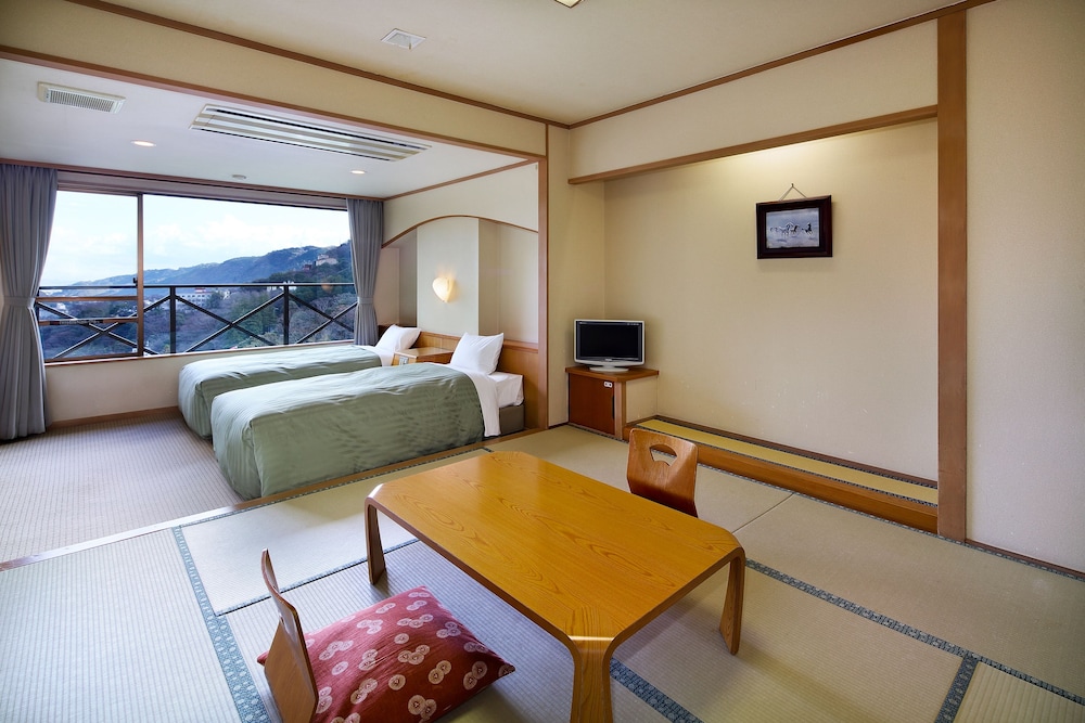 Family Room, Private Bathroom (with Tatami Mat)